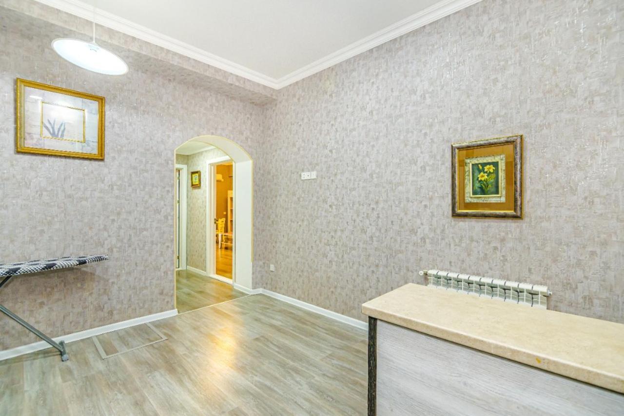 M Estate 1 Room Targovu Baku Exterior photo