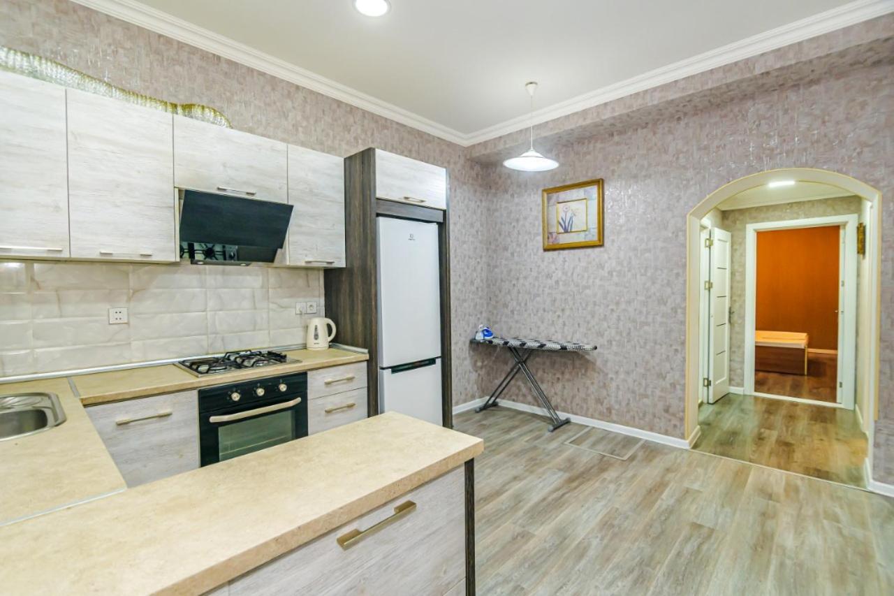 M Estate 1 Room Targovu Baku Exterior photo