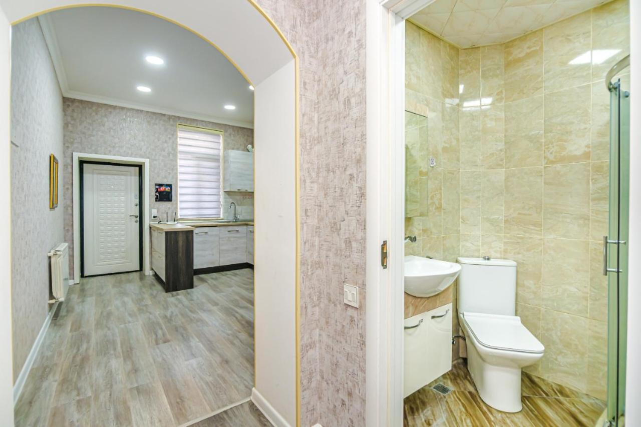 M Estate 1 Room Targovu Baku Exterior photo
